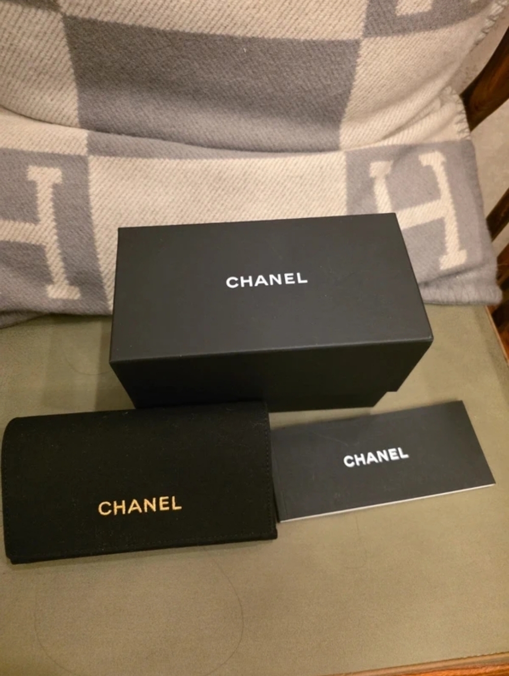 CHANEL 5532 Square Sunglasses - Picture 8 of 10